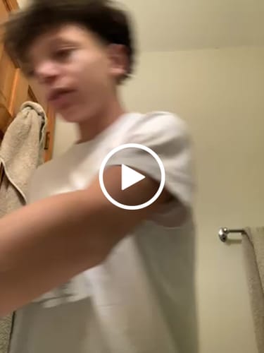 Customer video review of Texture Powder