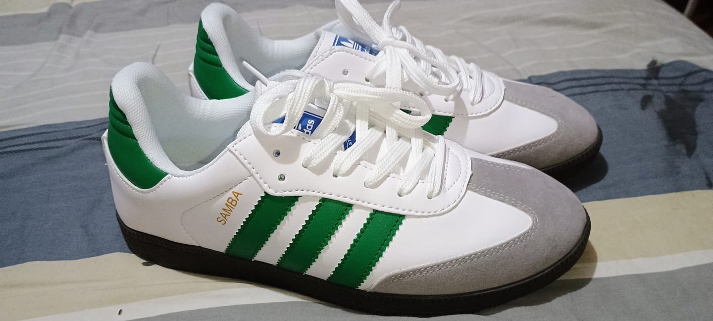 Customer photo review of Tenis Samba Blanco Verde