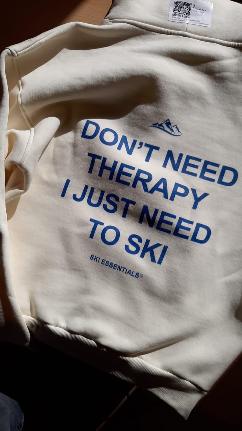 Customer photo review of THERAPY - Oversized Hoodie