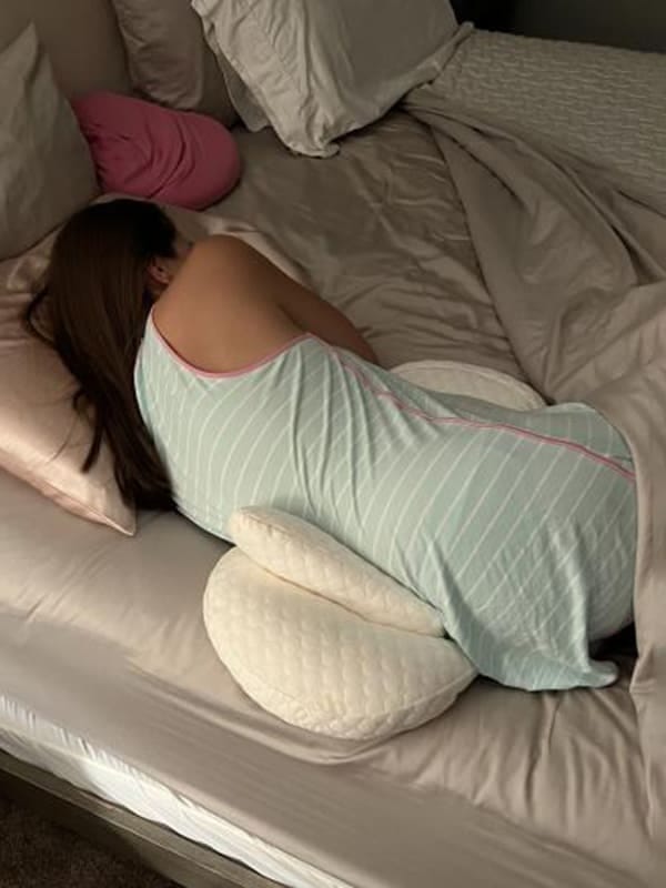 Customer photo review of Veo - Cuscino maternità | Supporto ergonomico per pancia, schiena e gambe (3 in 1)
