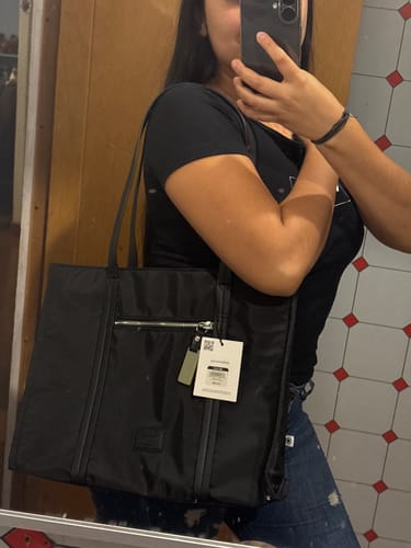 Reseña con foto de un cliente sobre Cartera De Hombro New Office