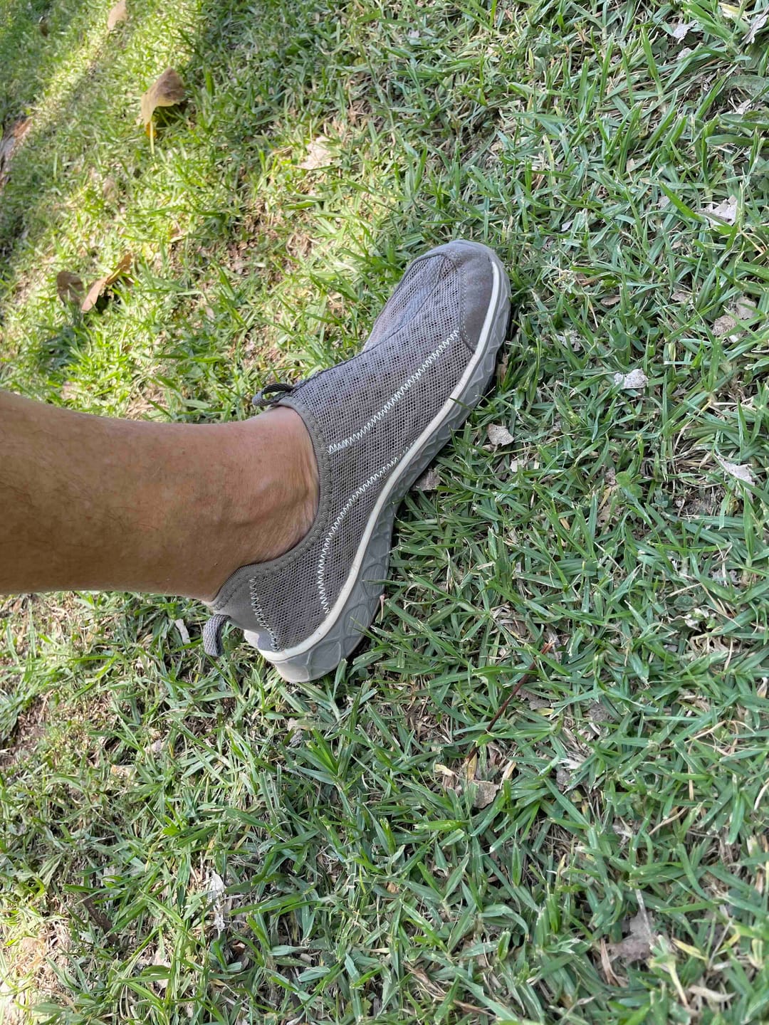 Customer photo review of Aleader Men's Xdrain Cruz 1.0 Water Shoes