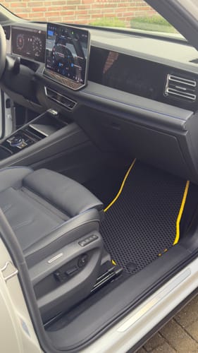 Customer photo review of Kofferraumwanne nach Maß