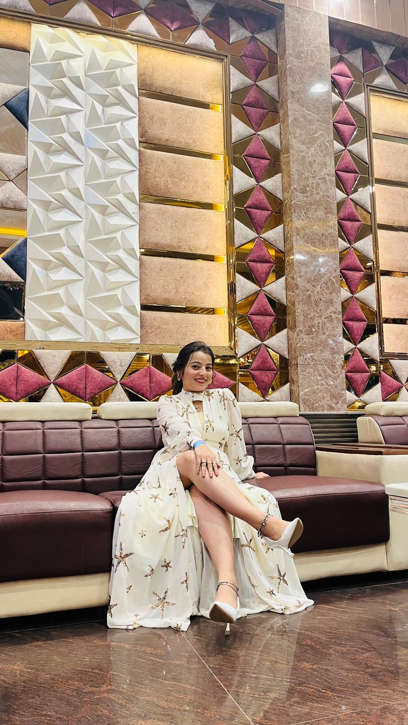 Customer photo review of Suhela Maxi Dress