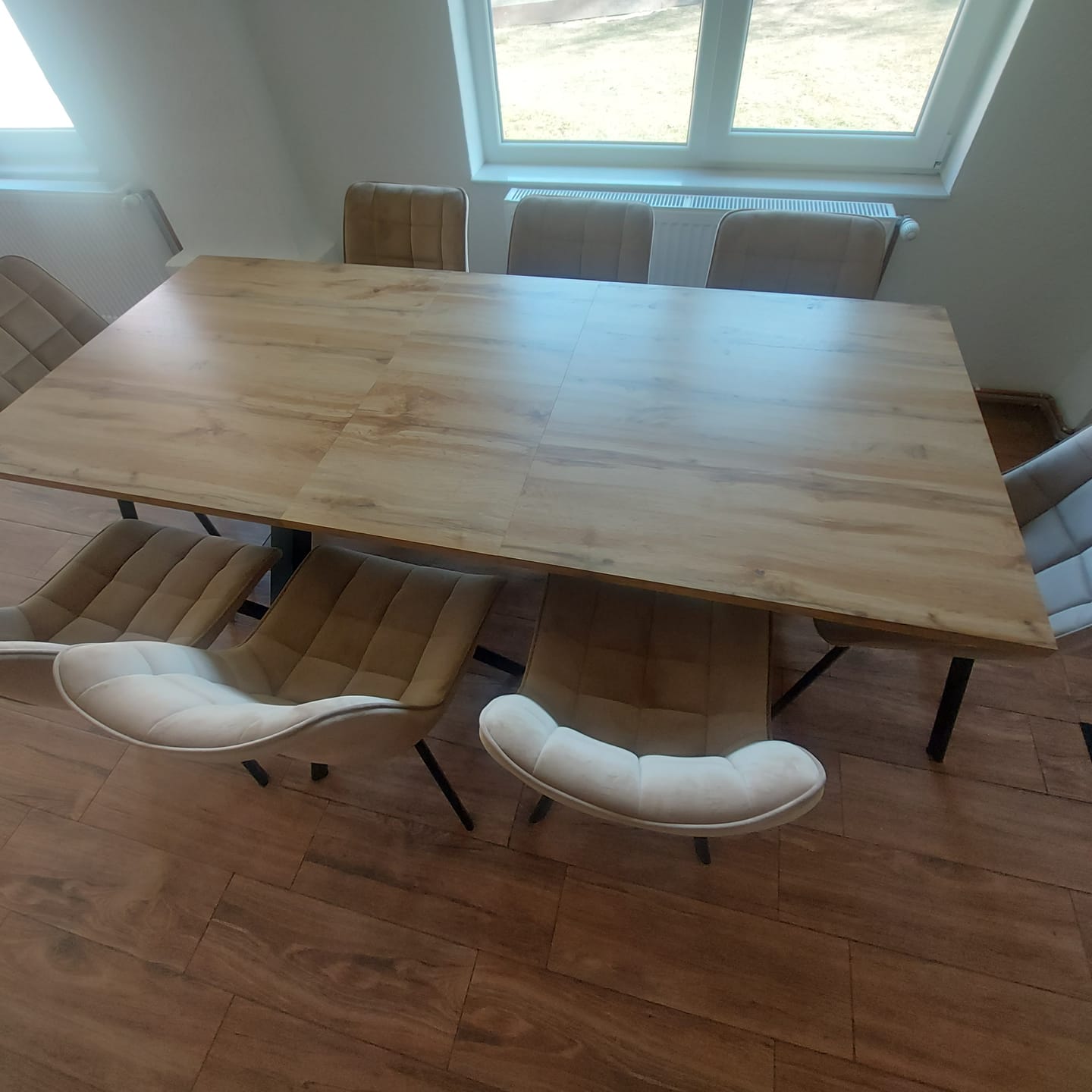 Customer photo review of Masa extensibila XAVIERO II, stejar artisan/negru mat, 160-240x90x76 cm