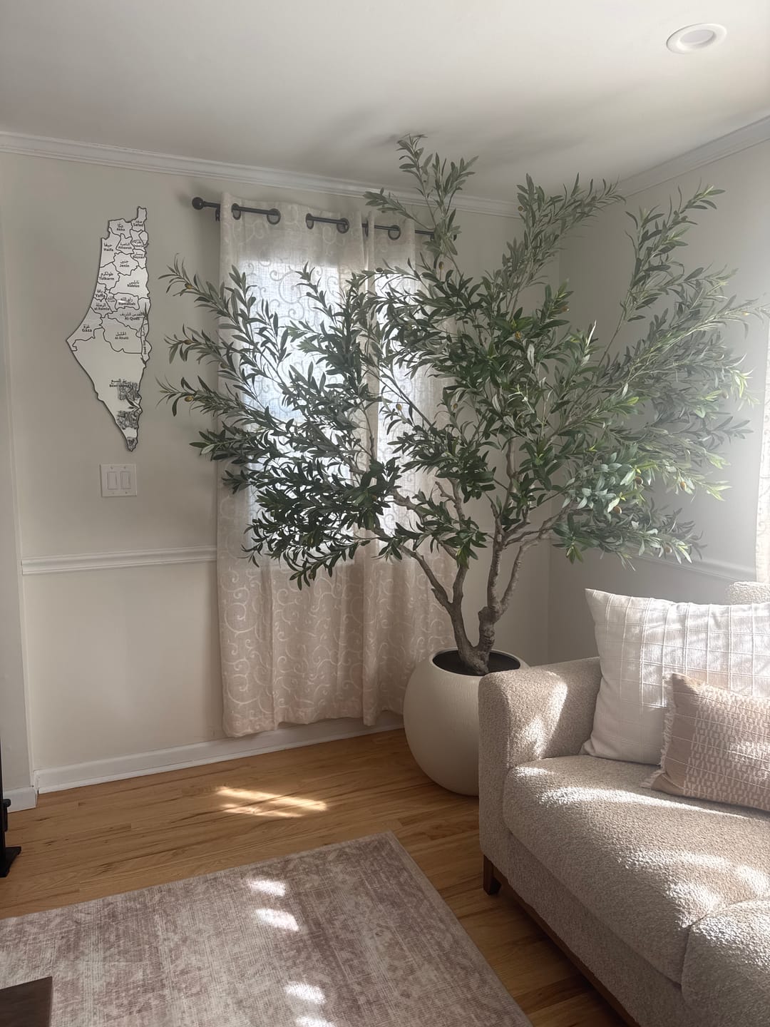 Customer photo review of UV Print Palestine Map Wall Decor - Wood/Plexy Shiny Wall Art