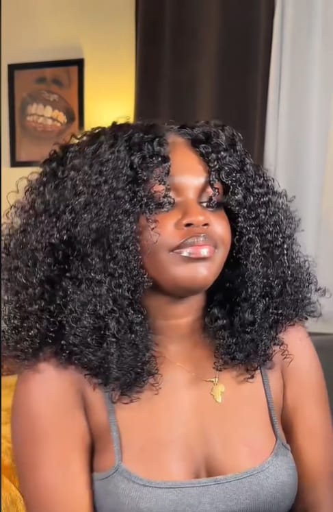 Customer photo review of Wavymy Afro Kinky Curly 7x5 Lace Glueless Wigs HD Lace Wear & Go Wigs Dome Cap 180% Density Layered Curly Hairstyle