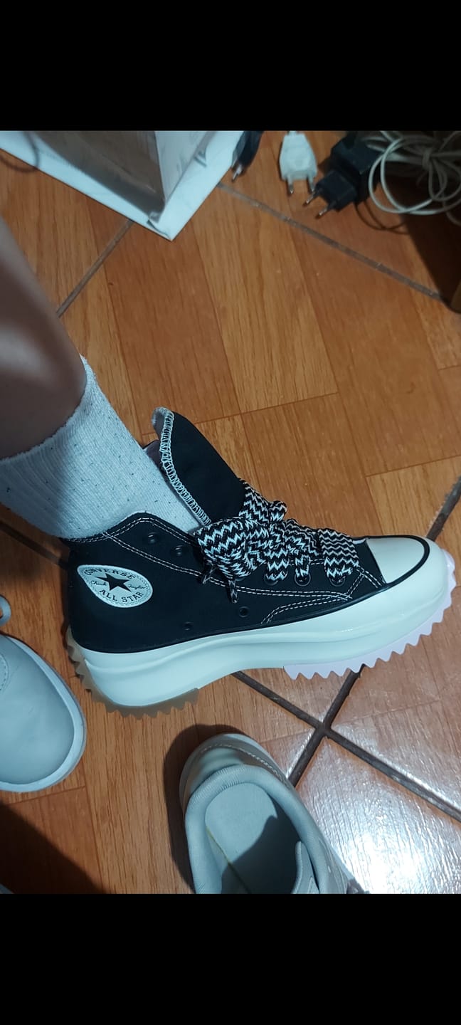 Customer photo review of Zapatilla Converse Run Star Hike 90's Sport Mujer Negro