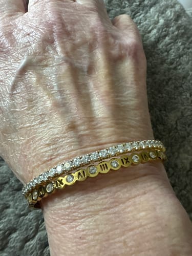 Customer photo review of Roman crystal round cut bangle