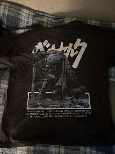 Customer photo review of washed t-shirt (about dreams)