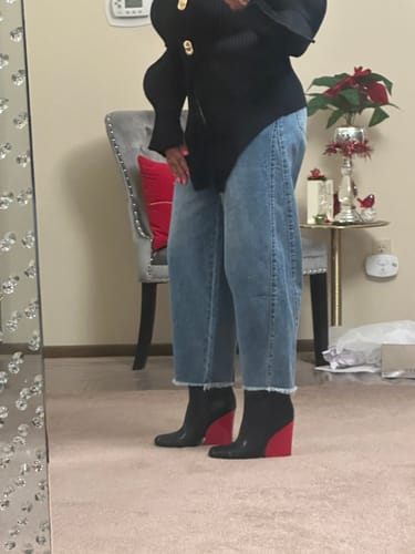 Customer photo review of Skinny V-Neck Knitted Cardigan