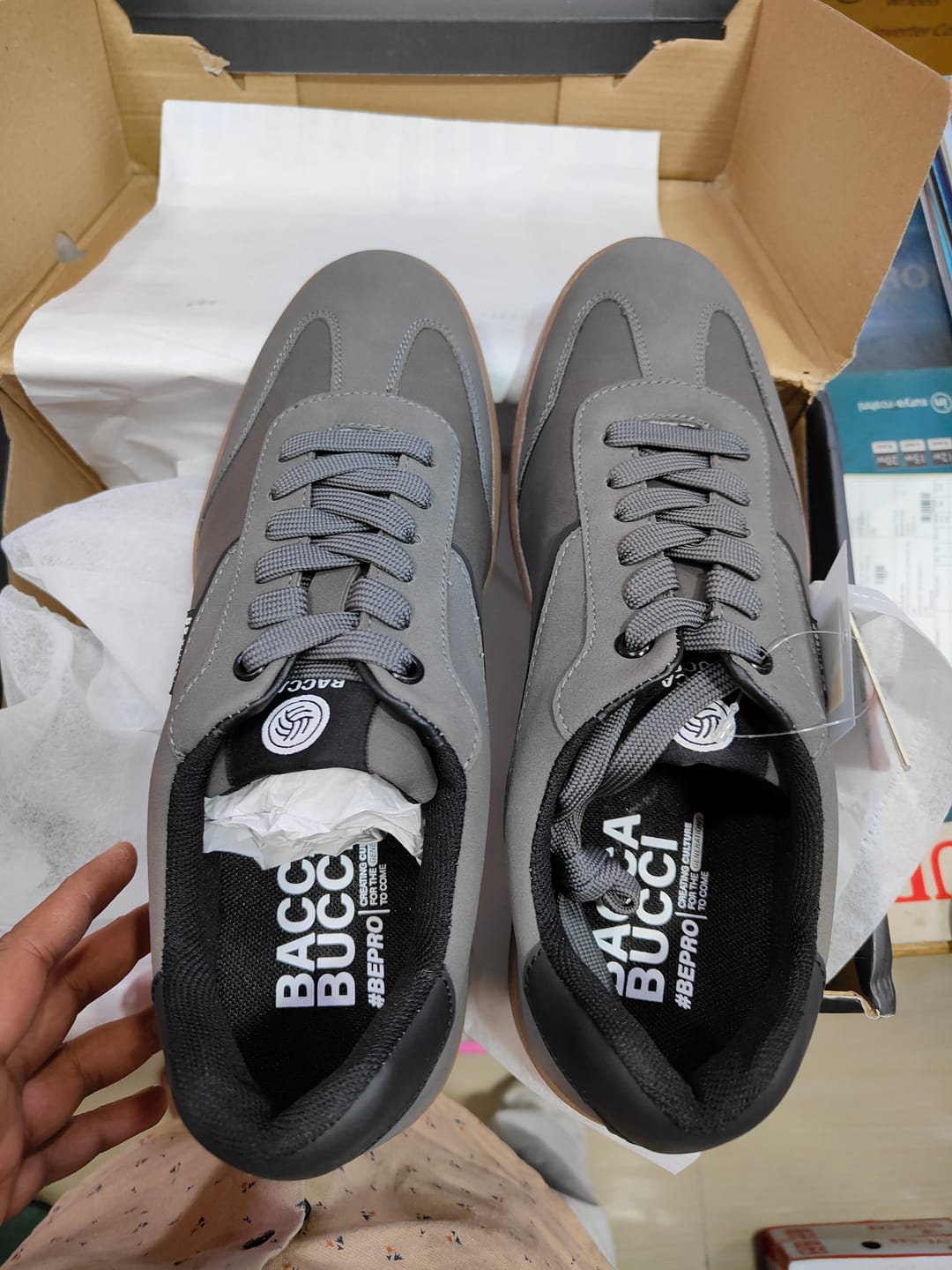 Customer photo review of Bacca Bucci MOJO Men's Low Top Sneakers