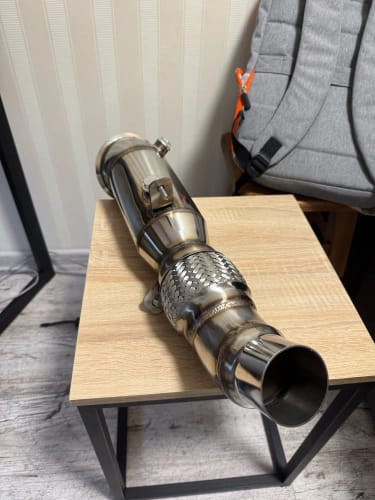 Customer photo review of 4" Stainless Steel Downpipe For Z4 X1 X3 X4 E89 E84 F25 F26 L4 N20