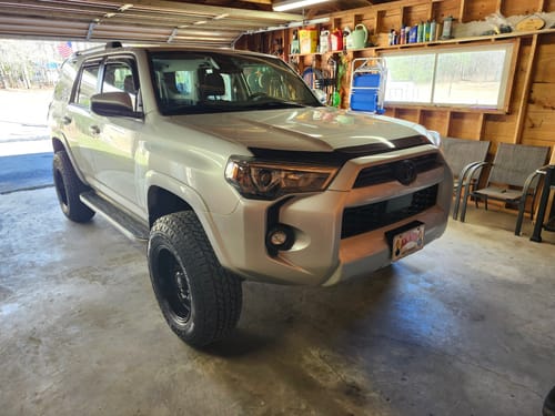 Customer photo review of Wheel Spacers 1.5 inch 6x5.5" Hubcentric