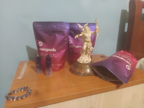 Customer photo review of rainbow dust
