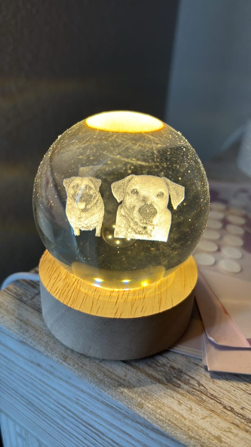 Customer photo review of Esfera de cristal Personalizable
