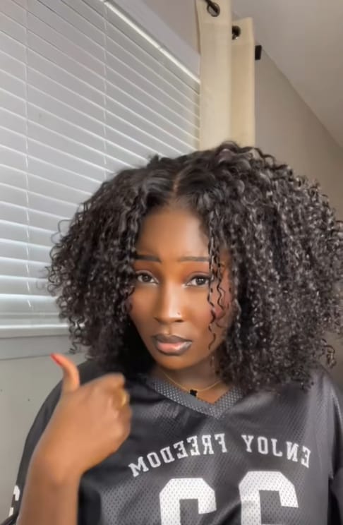 Customer photo review of Wavymy Afro Kinky Curly 7x5 Lace Glueless Wigs HD Lace Wear & Go Wigs Dome Cap 180% Density Layered Curly Hairstyle