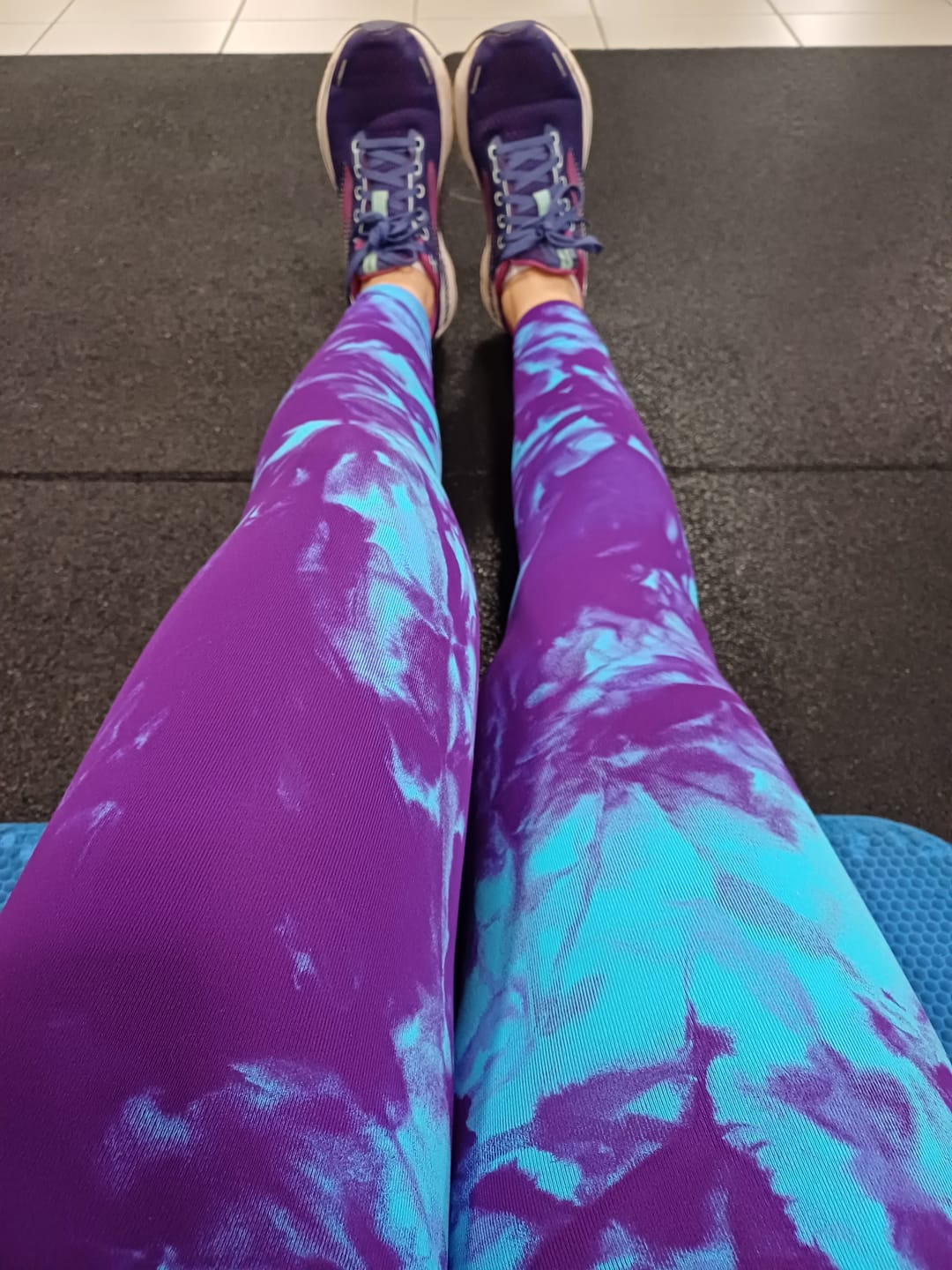 Customer photo review of Leggings Maltinto Caos Azzurro Viola