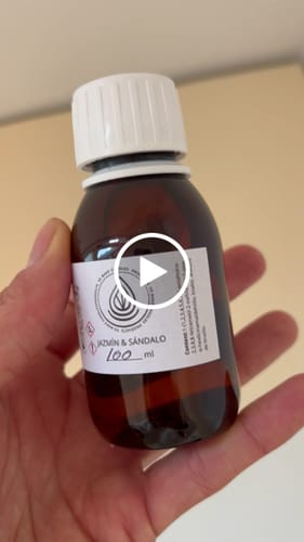 Customer video review of Fragancia JAZMÍN Y SÁNDALO