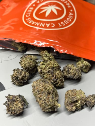 Customer photo review of Wedding Cake