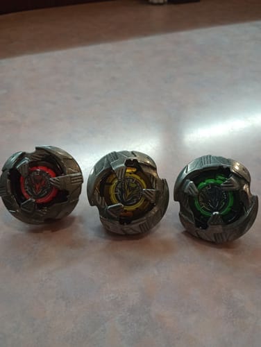 Customer photo review of [Pre-Order] Full Set Takara Tomy Beyblade X BX-39 Shelter Drake Select