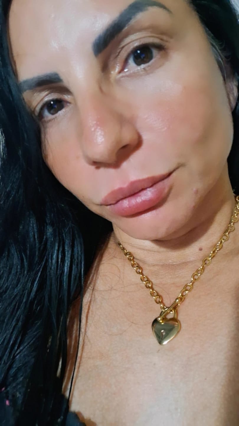 Customer photo review of Colar Amor Eterno Coração Folheado A Ouro 18k