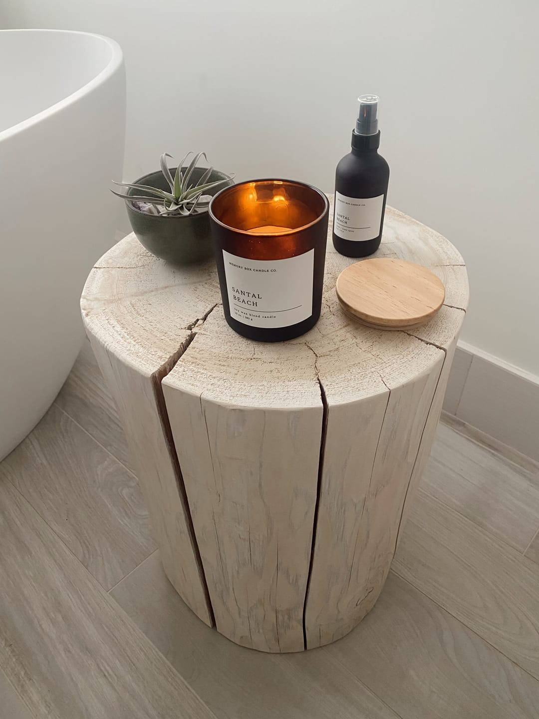 Customer photo review of Santal Beach 10 oz. Candle