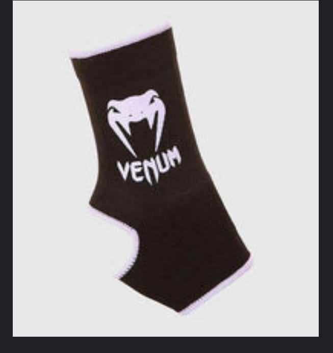 Customer photo review of Venum Enkelkousen Kontact - Zwart/Wit