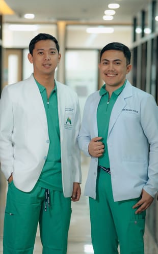 Customer photo review of Zip-Up Polo MoveTech® Scrub Top - Men / Cactus