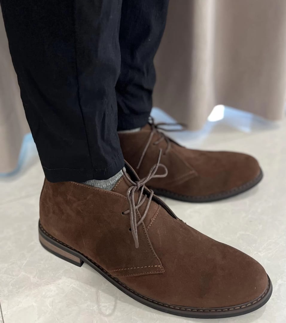 Customer photo review of Tijdloze Desert Boots in Vintage Stijl voor Heren - Hugo