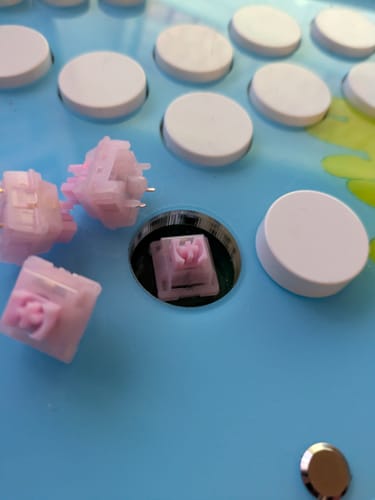 Customer photo review of HMX SILENT SAKURA LINEAR SWITCH FACTORY LUBED EDITION (10PCS)