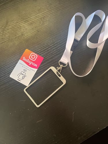 Customer photo review of Tarjeta NFC y QR Instagram Aumentar tus Seguidores