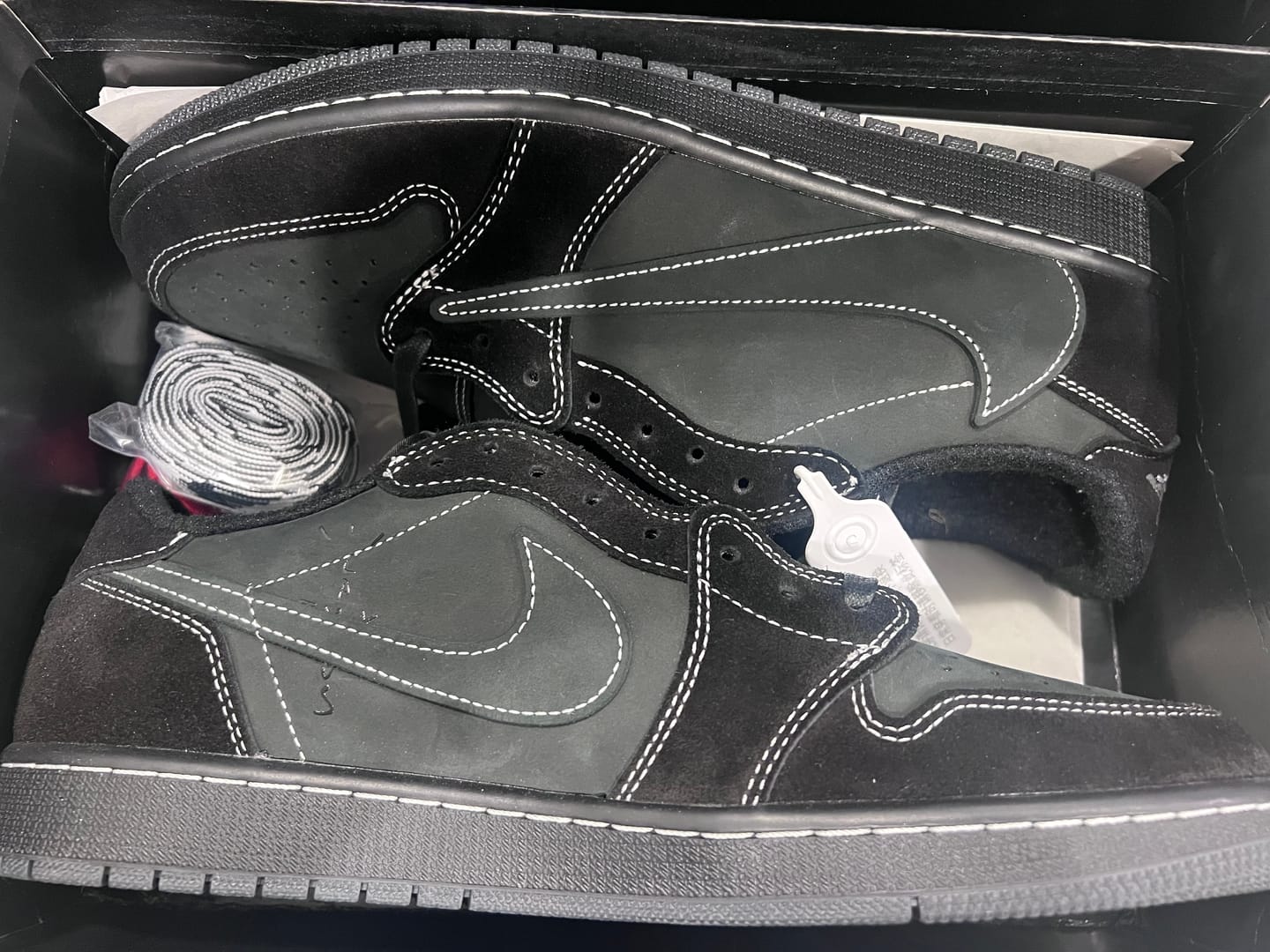 Customer photo review of JORDAN 1 LOW x TRAVIS SCOTT PHANTOM