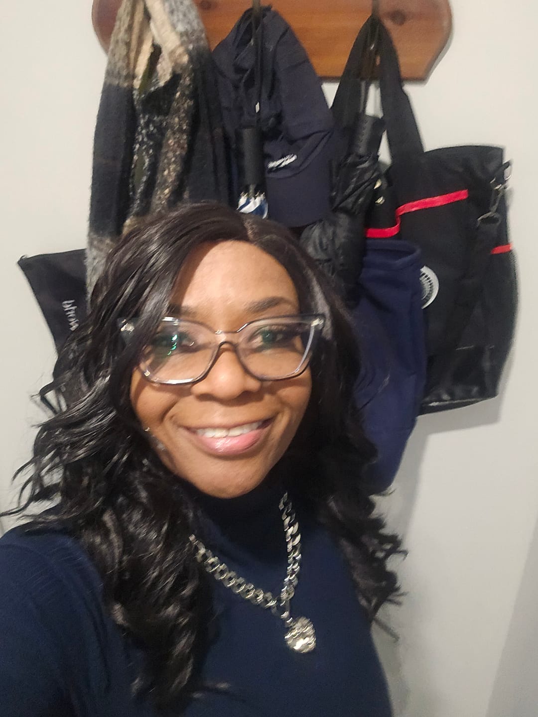 Customer photo review of Outre Synthetic Lace Part Daily Wig - KIMBRA