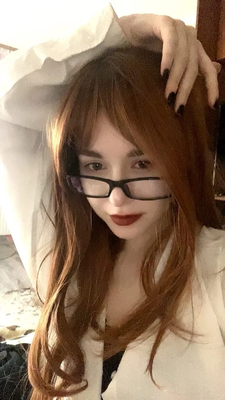 Customer photo review of Synthetic Long Straight Wig With Bangs — Red Brown Copper Ginger | KIMLUD