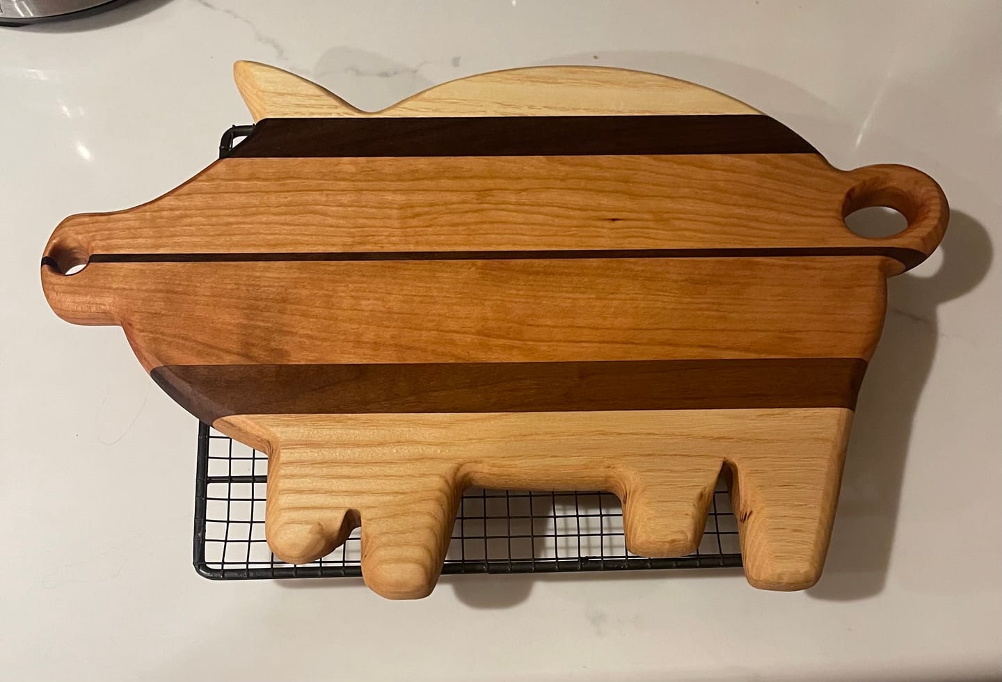 Customer photo review of 15.9x10.5" Pig Shaped Serving Board Acrylic Router Template