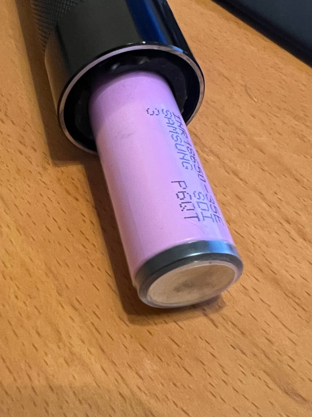 Customer photo review of Samsung 35E 18650 3500mAh 8A Battery - Protected Button Top
