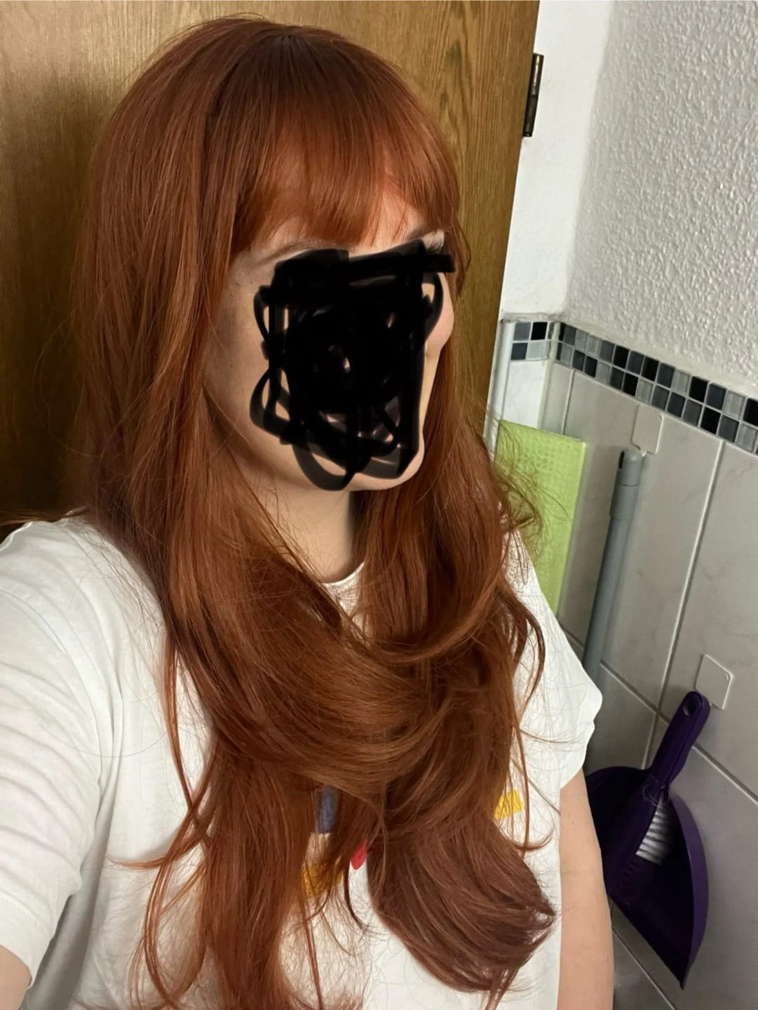 Customer photo review of Synthetic Long Straight Wig With Bangs — Red Brown Copper Ginger | KIMLUD
