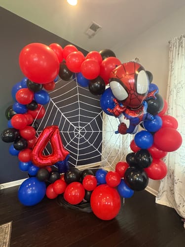 Customer photo review of Spiderman Balloon Garland Kit