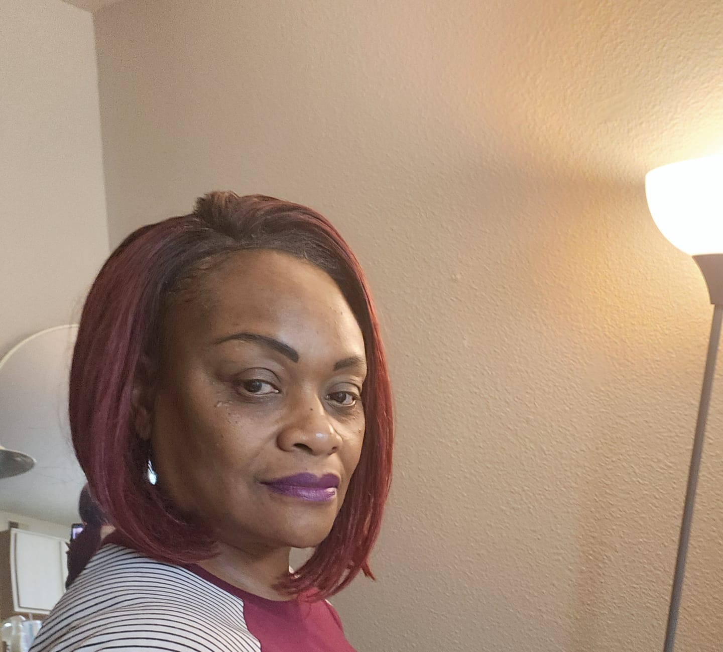 Customer photo review of Outre Synthetic LACE FRONT WIG - PERFECT HAIR LINE 13X4 - JENISSE