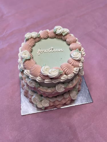 Customer photo review of mia mini cake