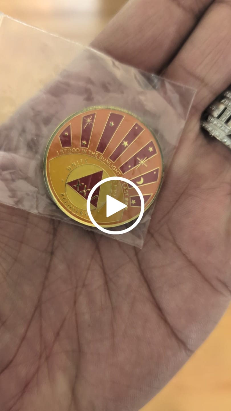 Customer video review of Stood in the Sunlight 25 Year Specialty AA Recovery Medallion - Tri-Plated Twenty-Five Year Chip/Coin