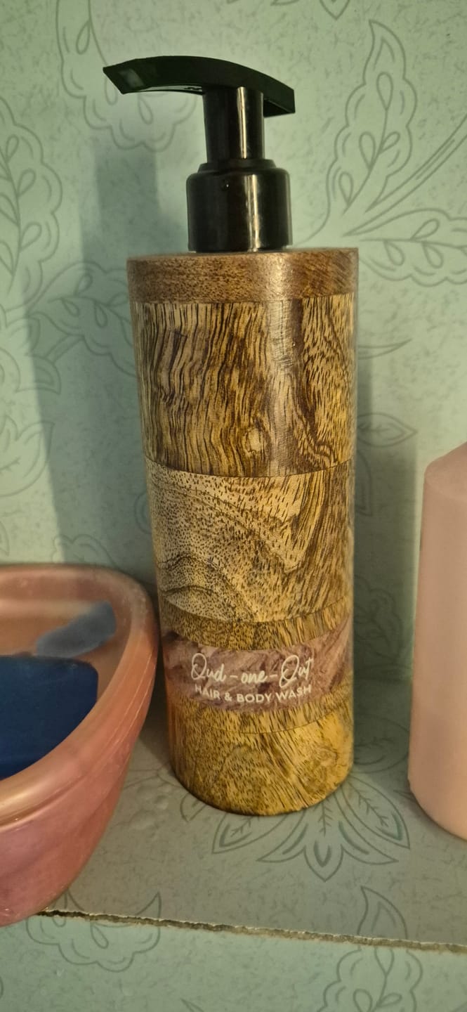 Customer photo review of NOURISHING  Oud Body Wash 200 ml