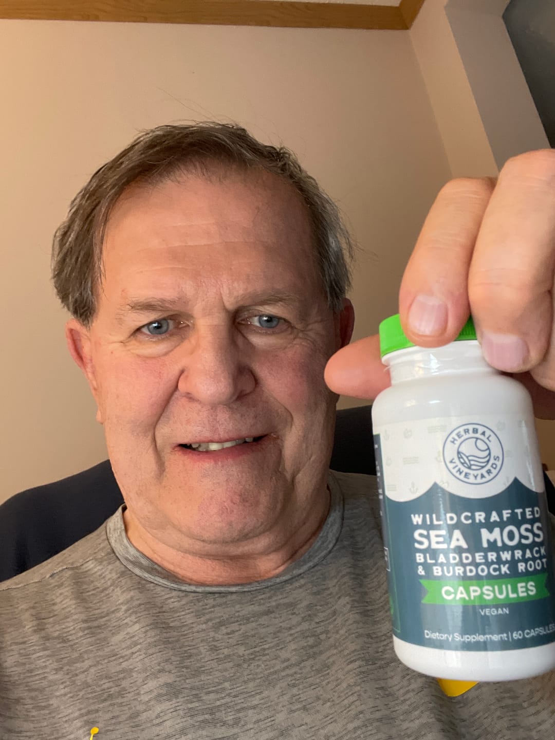 Customer photo review of ORGANIC SEA MOSS, BLADDERWRACK & BURDOCK ROOT VEGETABLE CAPSULES (1500 MG) - 60 Capsules
