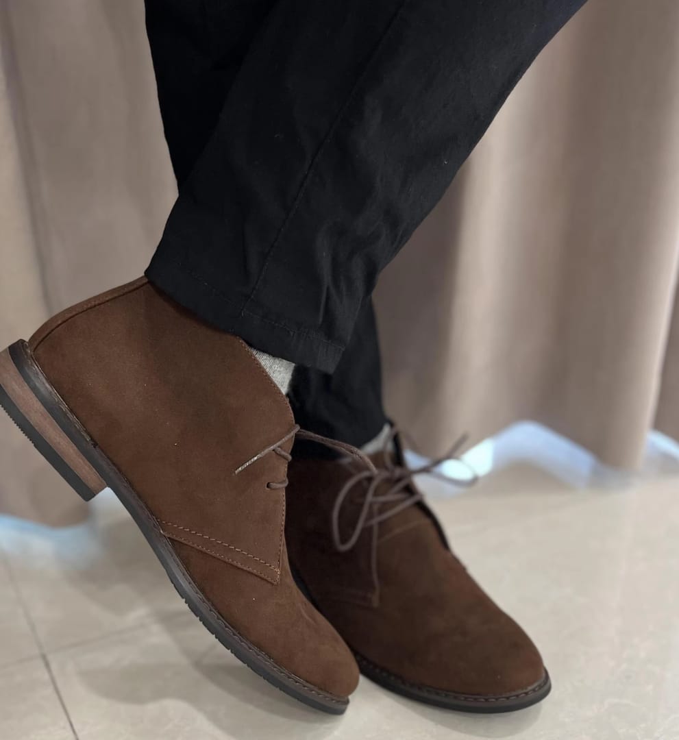 Customer photo review of Tijdloze Desert Boots in Vintage Stijl voor Heren - Hugo