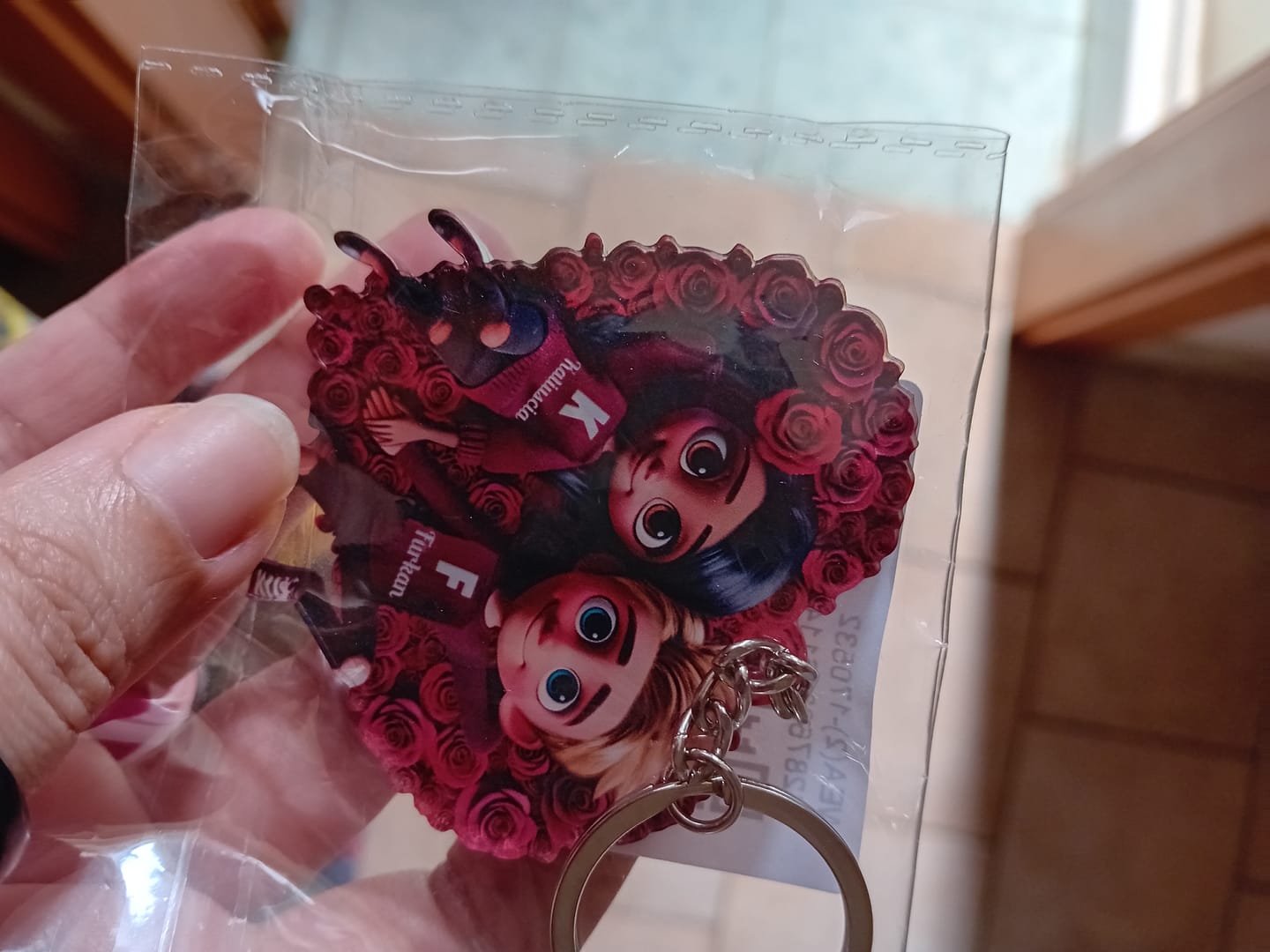 Customer photo review of Rose Heart Couple Personalized Acrylic Keychain, Valentine's Day Gift for her, Gift for him