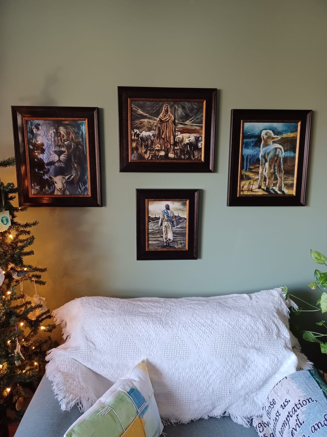 Customer photo review of The Lion and Lamb Passover