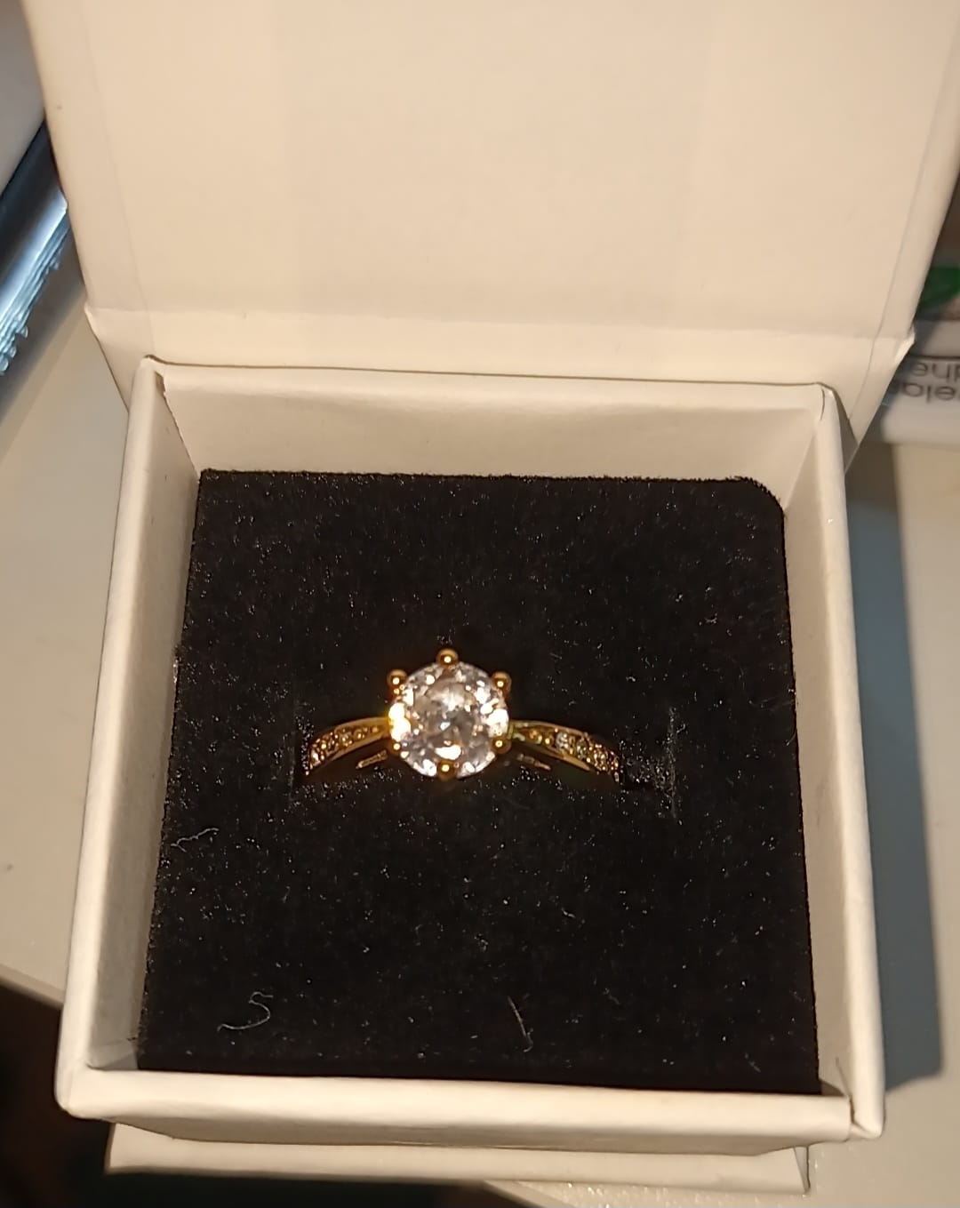 Customer photo review of Inel Crystals - Gold