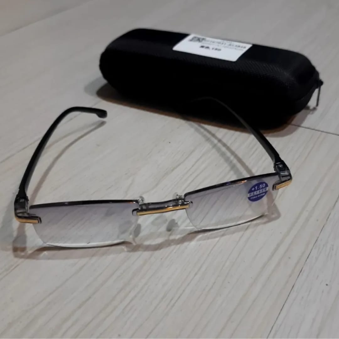 Customer photo review of Onverwoestbare Multifocale Leesbril (1+1 Gratis) - SteadySight