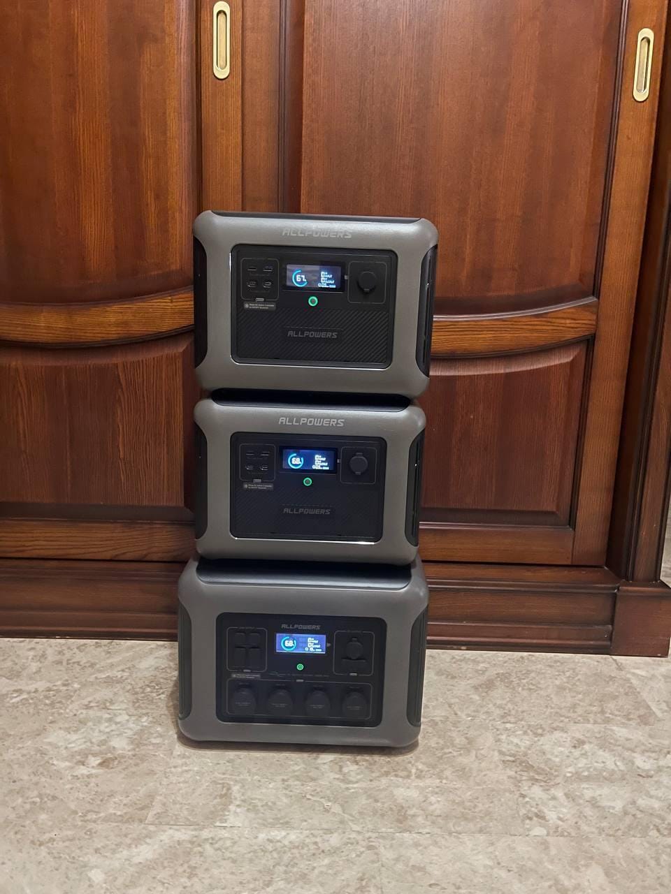 Customer photo review of ALLPOWERS R2500 Portable Power Station 2500W 2016Wh LiFeP04 Battery